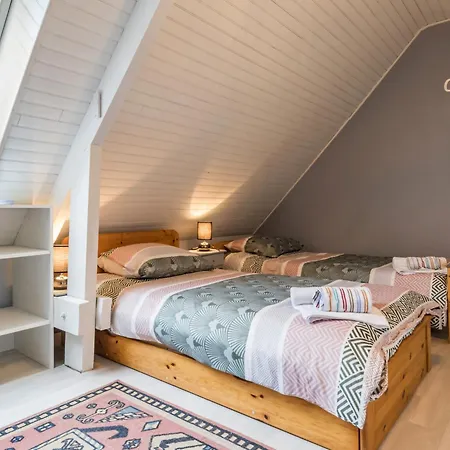 Semesterbostad Maison Familiale Avec Piscine Chauffee, Proche Plages Et La Baule - Fr-1-306-1266 *