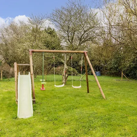 Maison Familiale Avec Piscine Chauffee, Proche Plages Et La Baule - Fr-1-306-1266 * Saint-Molf